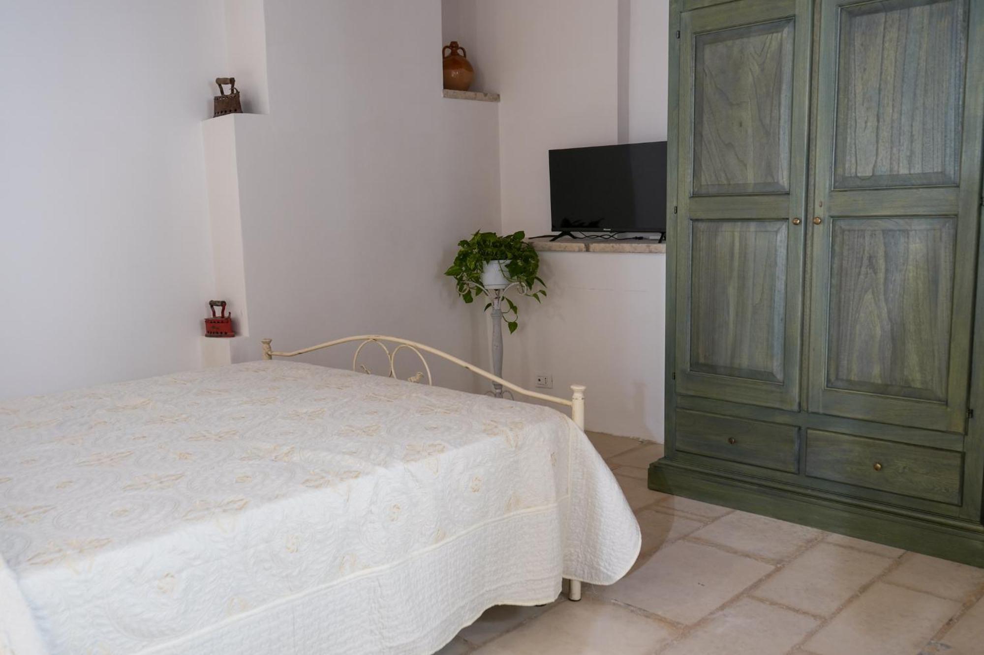 Palazzo Salvatori Hotel Soleto Eksteriør billede